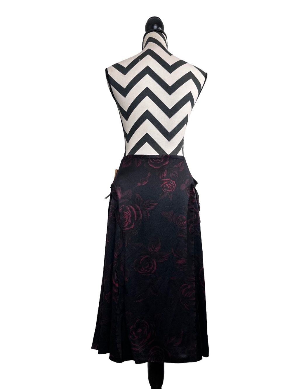 NWT Fairy Grunge Witchy Dark Floral Whimsigoth 100% Silk Midi Skirt Sz 16 - Picture 2 of 12
